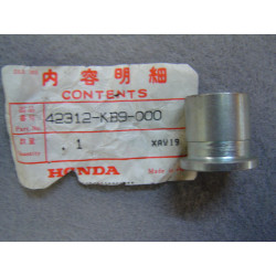 Bague axe roue arrière Honda XL200RD XL125RC 42312-KB9-000