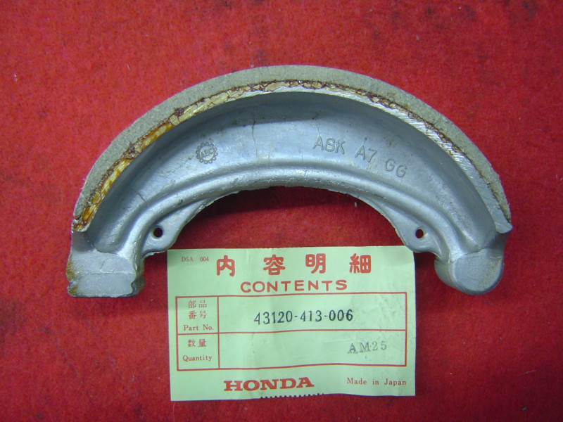 Mâchoire de frein AR Honda CB250 CB400 - Réf. 43120413006