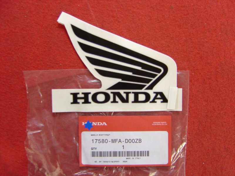 Autocollant droit réservoir Honda CBF1000 06/08 - Type 2