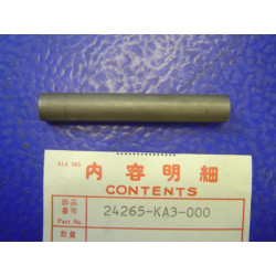 Axe fourchette boîte centrale Honda CR125 81-82 | 24265KA3000
