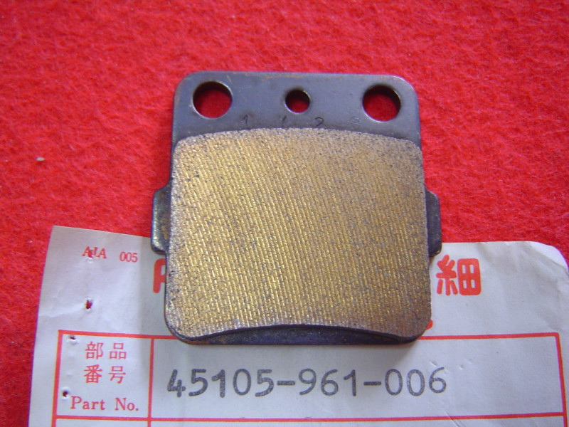 Plaquette de frein Honda ATC200 ATC250 - Réf. 45105961006