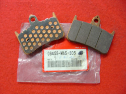 Jeu de plaquettes frein AV HONDA CBR900 96/97 06455-MAS-305