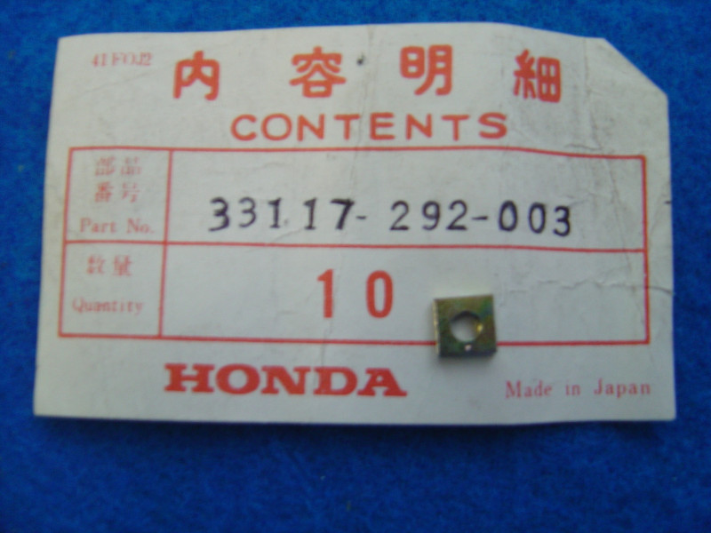 Écrou Vis de Réglage Honda 500 550 750 Four - Réf. 33117292003