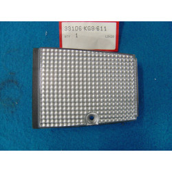 Cache AV gauche blanc Honda CH125 NH125 83 - Réf. 33106KG8611