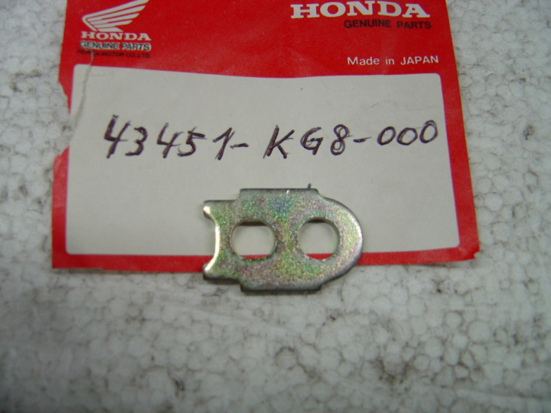 Tôle d'arrêt de câble Honda CH125 86-94 | Réf. 43451KG8000