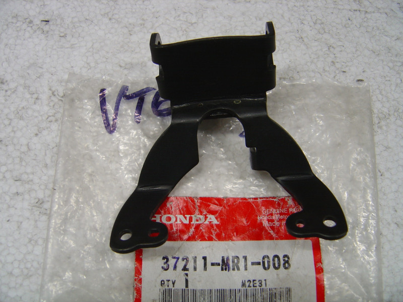 Support Compteurs Honda Shadow VT600C VT1100C - 37211-MR1-008