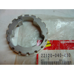Noix d'embrayage 17 dts Honda 22120-040-030 – Neuve
