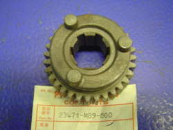 Pignon baladeur 32 dents sur arbre de renvoi de GL1100