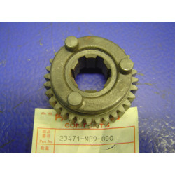 Pignon baladeur 32 dents arbre de renvoi Honda GL1100 | 23471MB9000