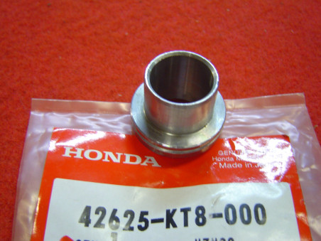 Entretoise B Roue AR Honda CBR600 VT600C – 42625-KT8-000