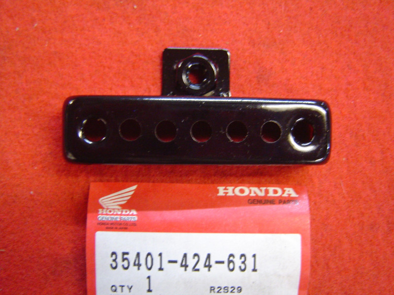 Support résistance éclairage Honda CM125T - Réf. 35401424631
