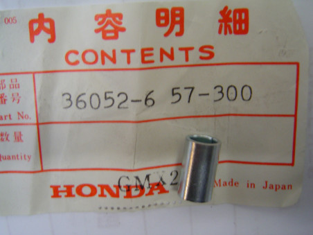 Entretoise composants électriques Honda VT750C GL500 - 36052657300