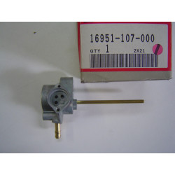Corps robinet essence Honda 125 – Réf. 16951107000