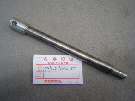 Axe de roue avant Honda CB500F CB550 CB750 - Réf. 44301300000