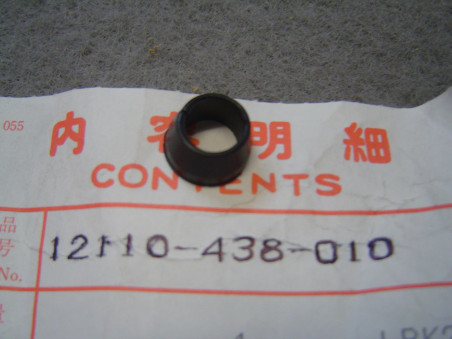 Joint caoutchouc goujons cylindre Honda CB900FZ-FA 12110-438-010