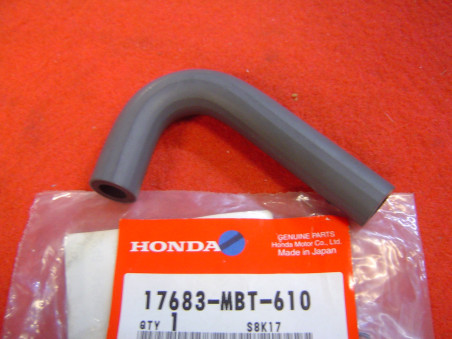 Durit C Essence Honda XL1000V 99-02 – Réf. 17683MBT610