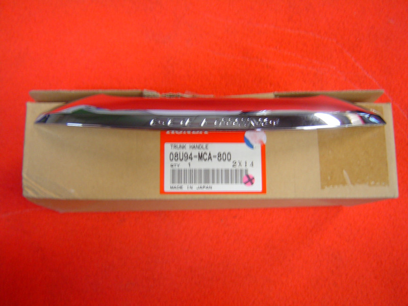 Poignée chromée top case Honda GL1800 06/13 - 08U94MCA800