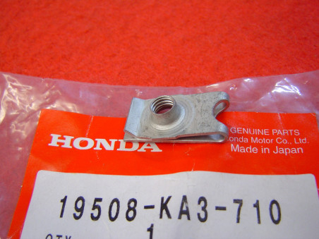 Écrou ouïe radiateur M6 Honda CR – Réf. 19508KA3710