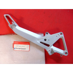Platine Repose-Pied Droit Honda CB600F 2006 - Réf. 50650MBZG01ZB