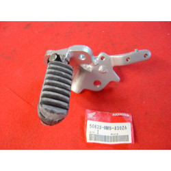Platine Repose-pied AV Gauche Honda XL600V – Réf. 50620MM9830ZA