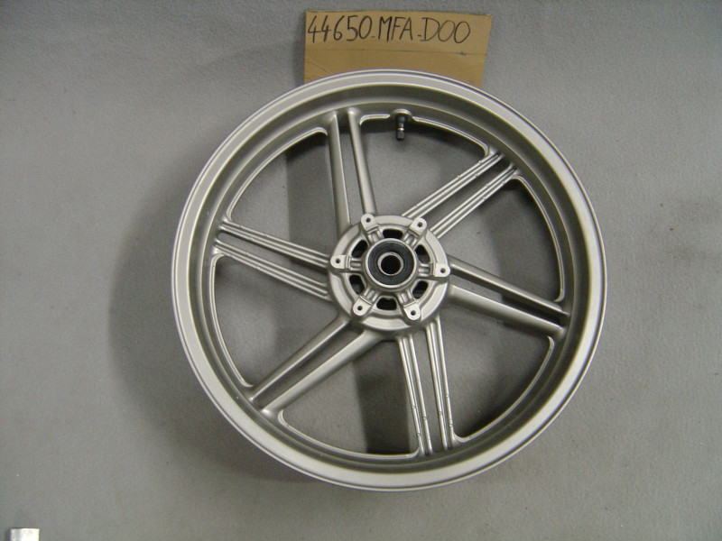 Roue avant Honda CBF600 CBF1000 - Réf. 44650MFAD00