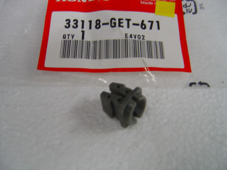 Agrafe montage phare Honda XR125 03/07 - Réf. 33118GET671