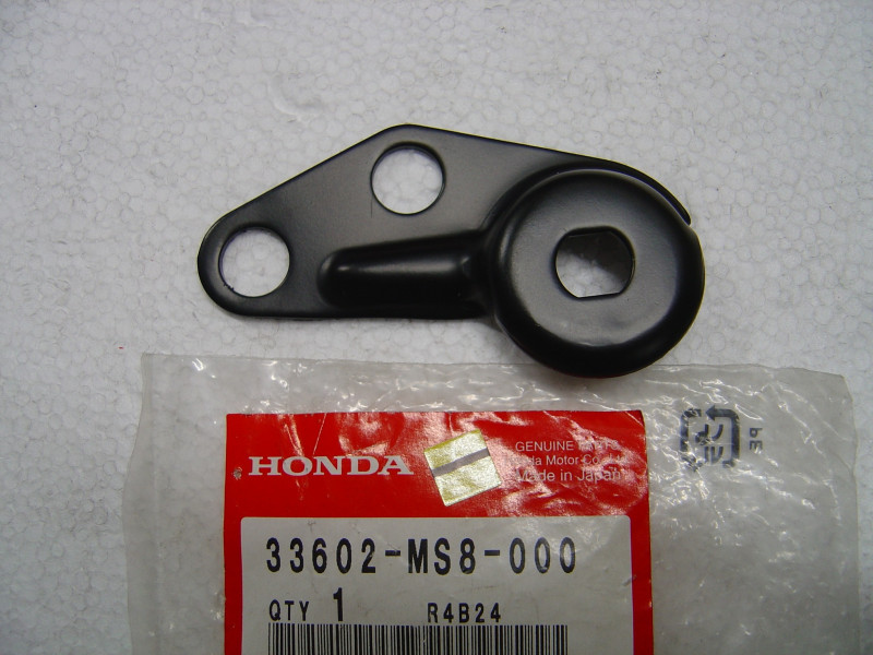 Support Clignotant Arrière Honda XRV650 XRV750 - Réf. 33602MS8000