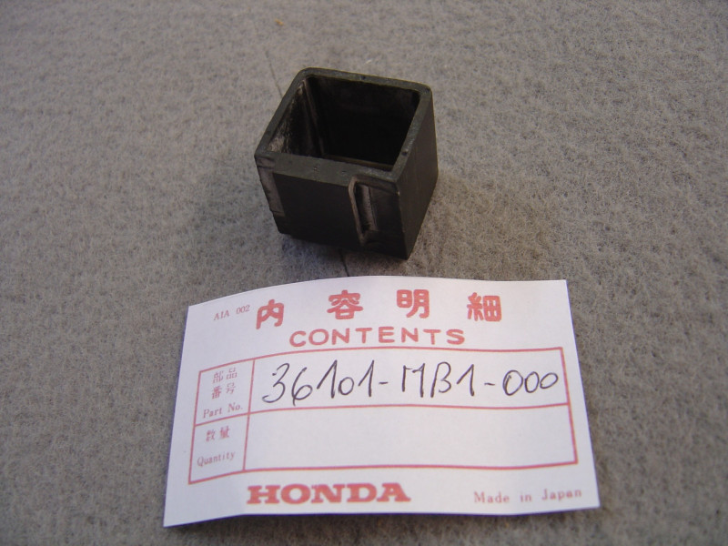 Caoutchouc fixation relais pompe essence Honda 36101-MB1-000