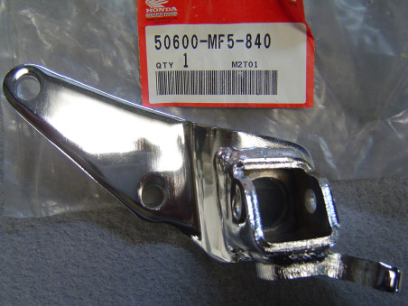 Platine droite repose-pieds avant Honda VT500C 85/86 - 50600MF5840