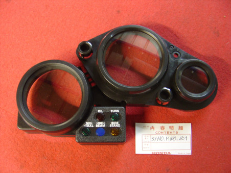 Boîtier supérieur compteurs Honda CBR900R 92/93 – Réf. 37110MW0601