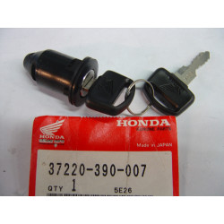 Serrure trappe réservoir Honda CB750 CB550 - Réf 37220390007