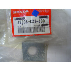 Plaque axe roue arrière Honda CR125R CR250R 95-97 | 42306KZ3600