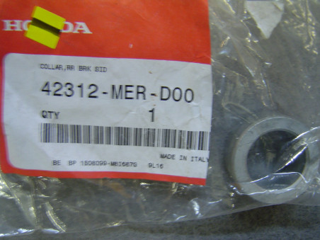 Bague Axe Roue AR Droite Honda - Réf 42312MERD00