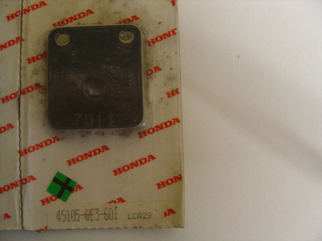 Plaquette frein avant Honda MBX80 – Réf. 45105GE3601