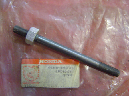 Axe de roue avant Honda PA50S - Réf. 44301148370