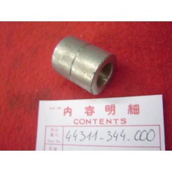 Entretoise roue avant droite Honda CB250 CB350 CB360 - Réf 44311344000