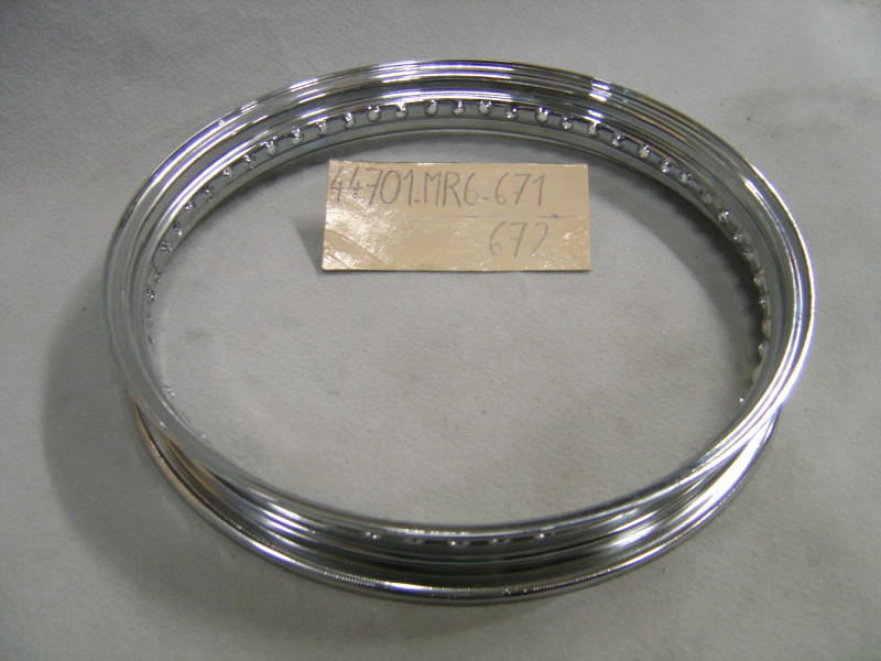 Jante avant Honda VT600C 1988-1996 – Réf. 44701MR6671