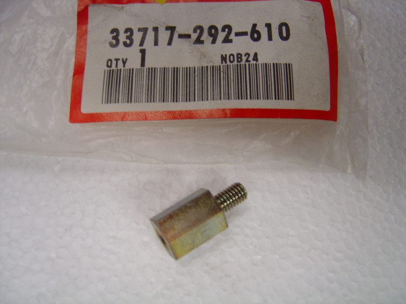 Embout fileté feu AR rond CB125 CB250 CB350 Honda – Réf. 33717292610