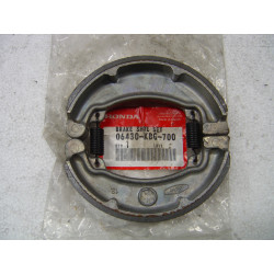 Mâchoires Frein Arrière Honda CB125 CM125 - Réf. 06430-KBG-700
