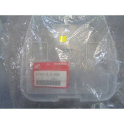 Couvercle batterie Honda CH125 84-86 – Réf. 31502KJ9000