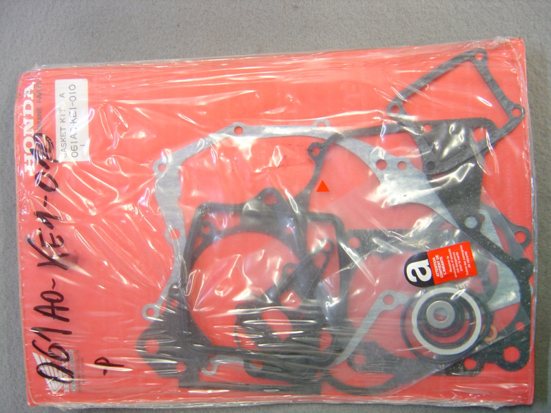 Pochette joints complète Honda MTX125RW – Réf. 061A0KE1010