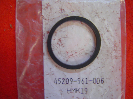 Joint piston etrier frein VF400F VT500E CBX400F/F2 ATC250 HONDA 45209-961-006