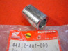 Entretoise de roue avant coté droit de CM125C CM250C CM125T HONDA 44312-402-000