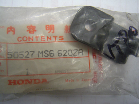 Plaque B fixation poignée béquillage Honda XL600V - Réf. 50527MS6620ZA