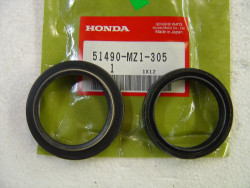 Kit joint spi et cache poussières HONDA 51490-MZ1-305 HOND CBR600 CBR1100 ST1100