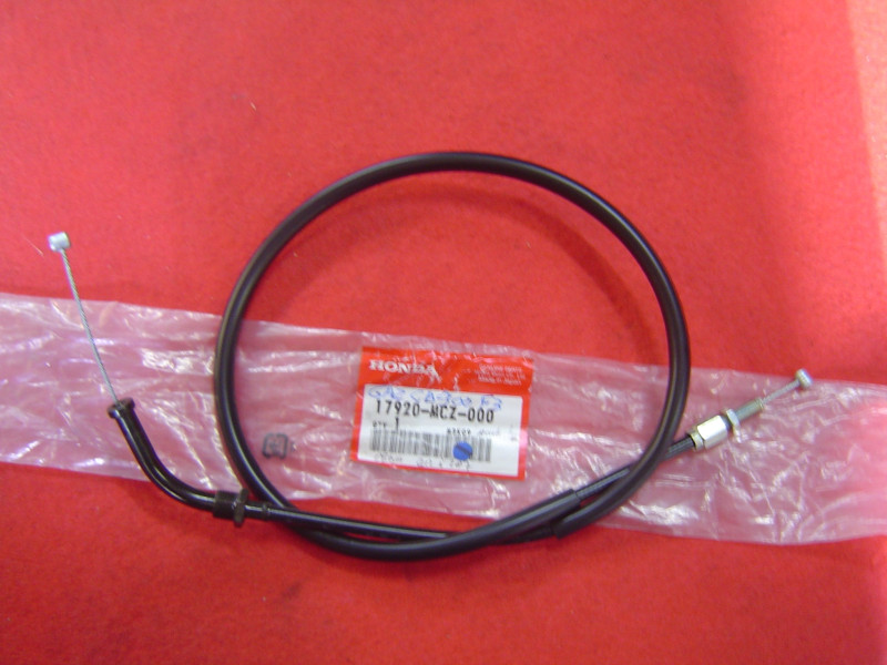 Câble de gaz retour Honda CB900F 02-07 - Réf. 17920MCZ000
