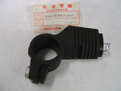 Support Clignotant Avant Droit Honda VF400F - 33415KE7000