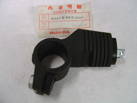 Support Clignotant Avant Droit Honda VF400F - 33415KE7000