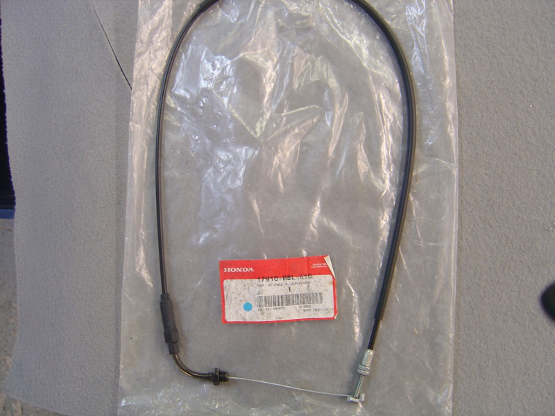 Câble de gaz tirage Honda NT650V - Réf. 17910MBL610
