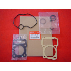 Pochette haut moteur A Honda CG125 98 – Réf. 06111KCS652